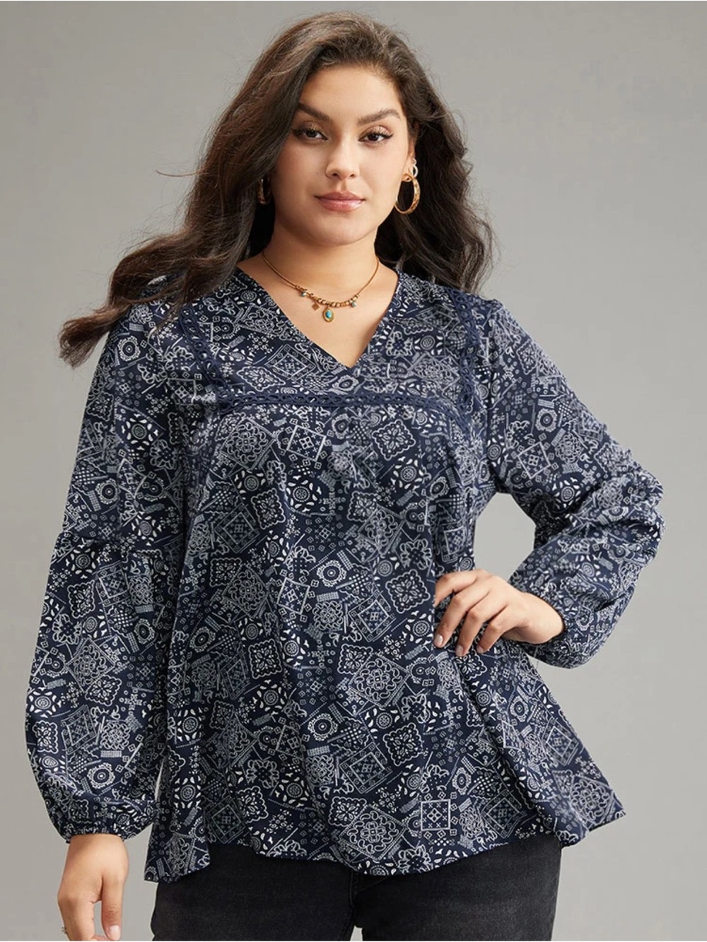 NWT BloomChic Plus Size XL Bandana Lace Insert Lantern Sleeve Blouse us14-16
